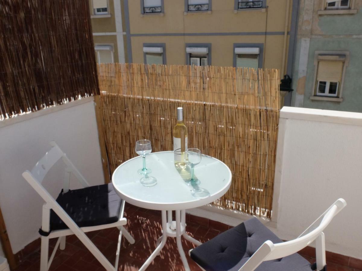 Blue Sofimar Lisbon Apartment Екстериор снимка